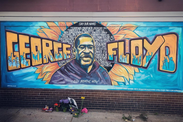 جرج فلوید  نقاشی دیوار مینیاپولیس
